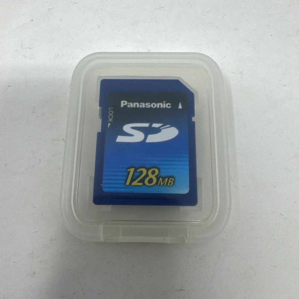 Sony Handycam DCR-SX63 16GB Camcorder Silver Bundle All Cords Memory Card & Case